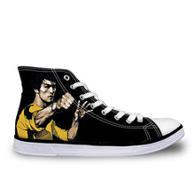 Men Vulcanize Bruce Lee Print Shoes