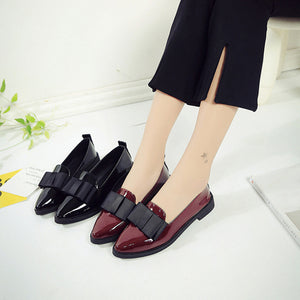 Women Pointed Toe Oxford Shoe