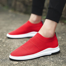 Men knit mesh sneakers Breathable Slip-On comfortable vulcanize shoes